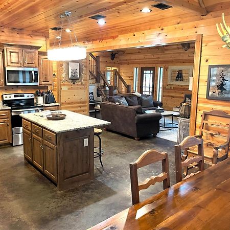 4Br/3Bth Family Cabin With A Hot Tub, Sleeps 14 Broken Bow Esterno foto