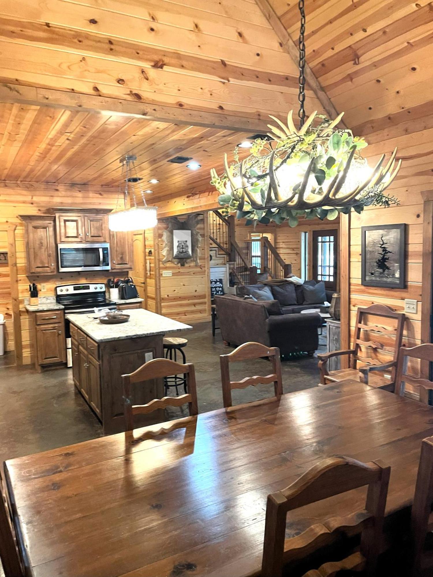 4Br/3Bth Family Cabin With A Hot Tub, Sleeps 14 Broken Bow Esterno foto